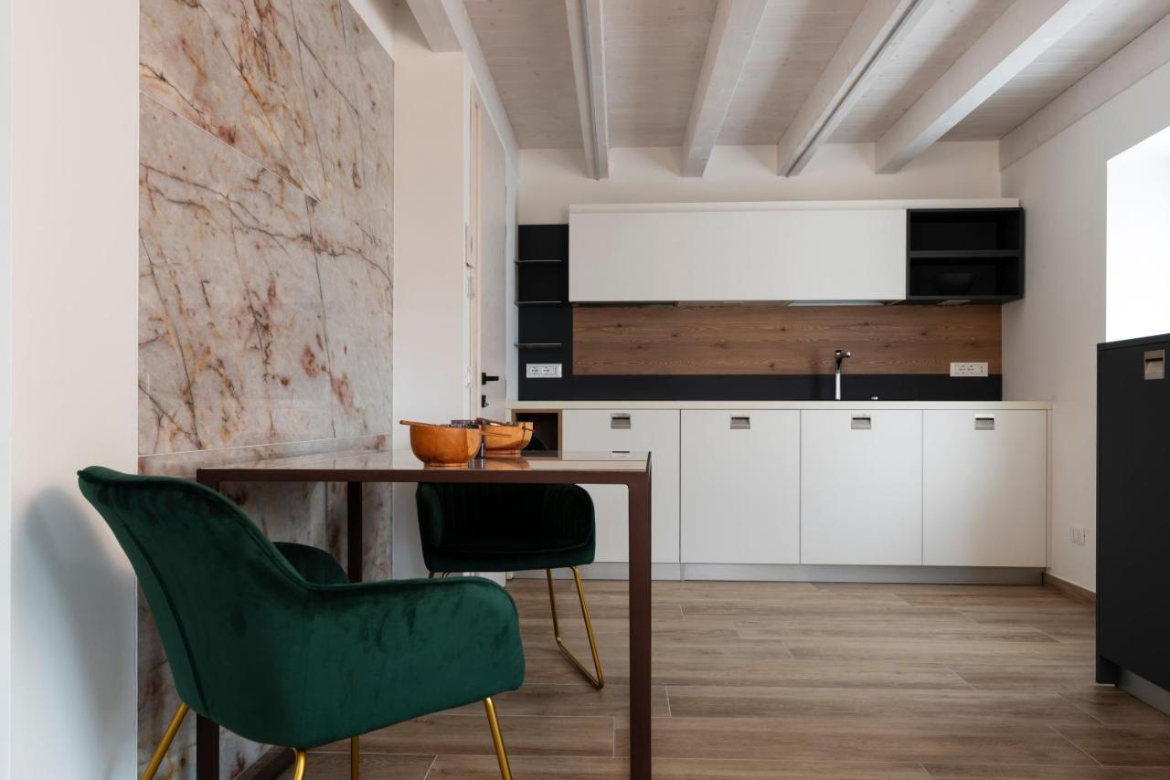 Absentia 1763 Garda Boutique Home - Lake Front Brenzone sul Garda Eksteriør bilde