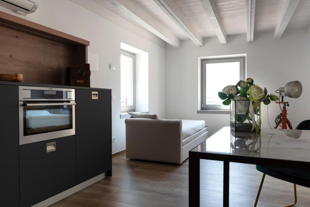 Absentia 1763 Garda Boutique Home - Lake Front Brenzone sul Garda Eksteriør bilde