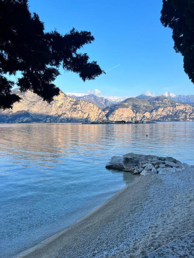 Absentia 1763 Garda Boutique Home - Lake Front Brenzone sul Garda Eksteriør bilde