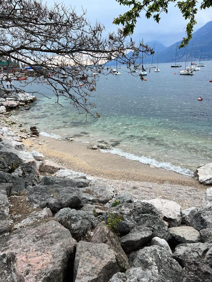 Absentia 1763 Garda Boutique Home - Lake Front Brenzone sul Garda Eksteriør bilde