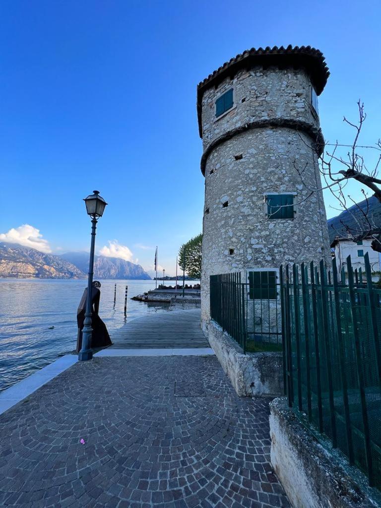Absentia 1763 Garda Boutique Home - Lake Front Brenzone sul Garda Eksteriør bilde