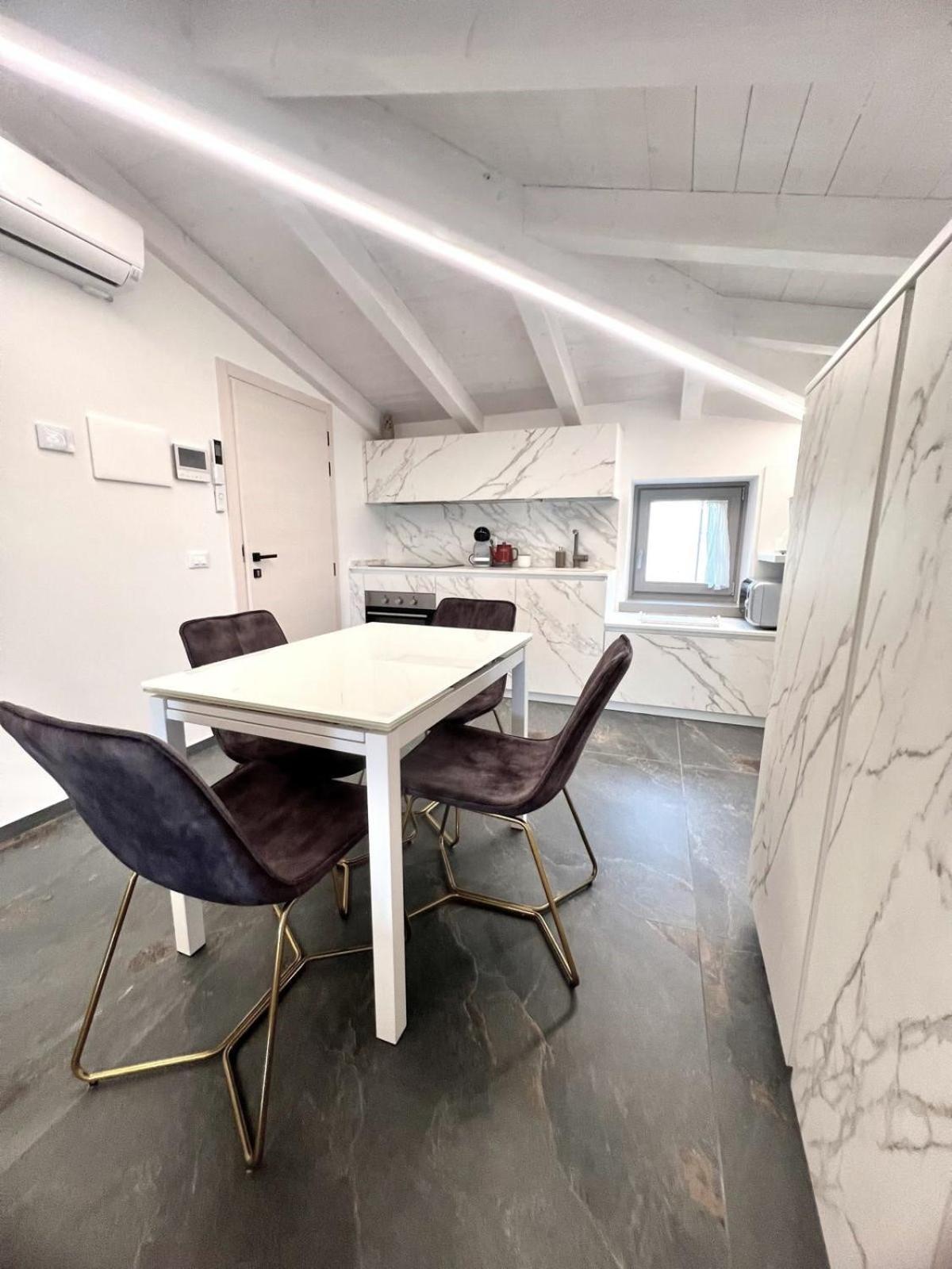 Absentia 1763 Garda Boutique Home - Lake Front Brenzone sul Garda Eksteriør bilde